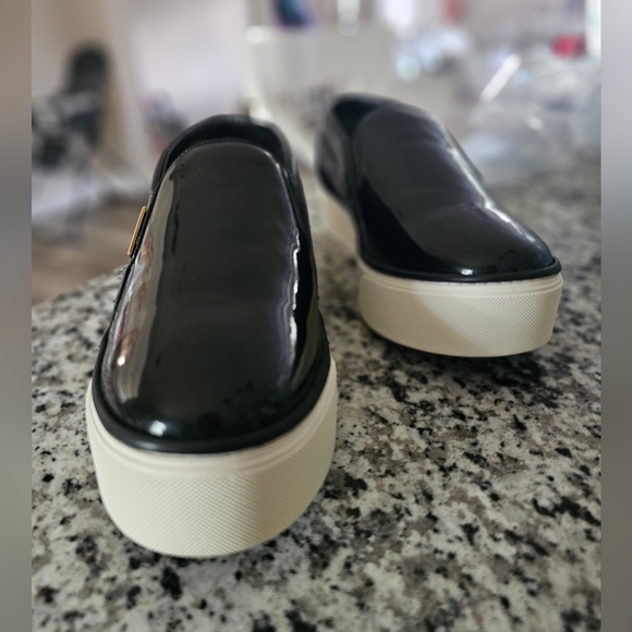 **SOLD**RARE Louis Vuitton Catwalk Patent Platform Sneakers! LIKE NEW 37 1/2 - Picture 12 of 13